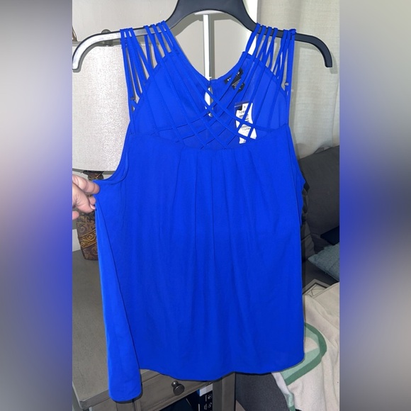 Blue strap neck tank - Picture 3 of 6